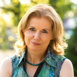 foto-maria-waidacher-printqualitaet-gruen-Maria-Waidacher_Access-Consciousness-CF-1.jpg
